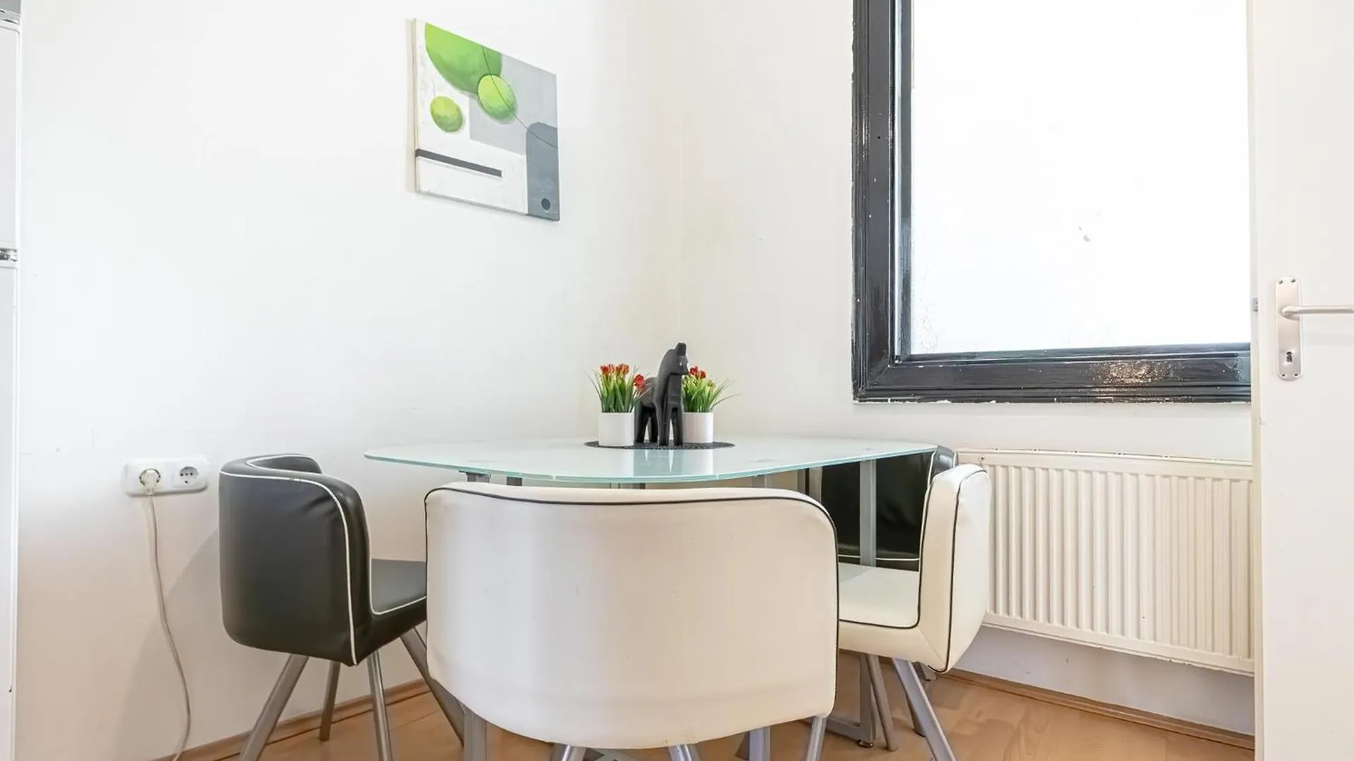 Sweet 3Br Shared Apt Near Wiener Stadthalle & Central Appartement