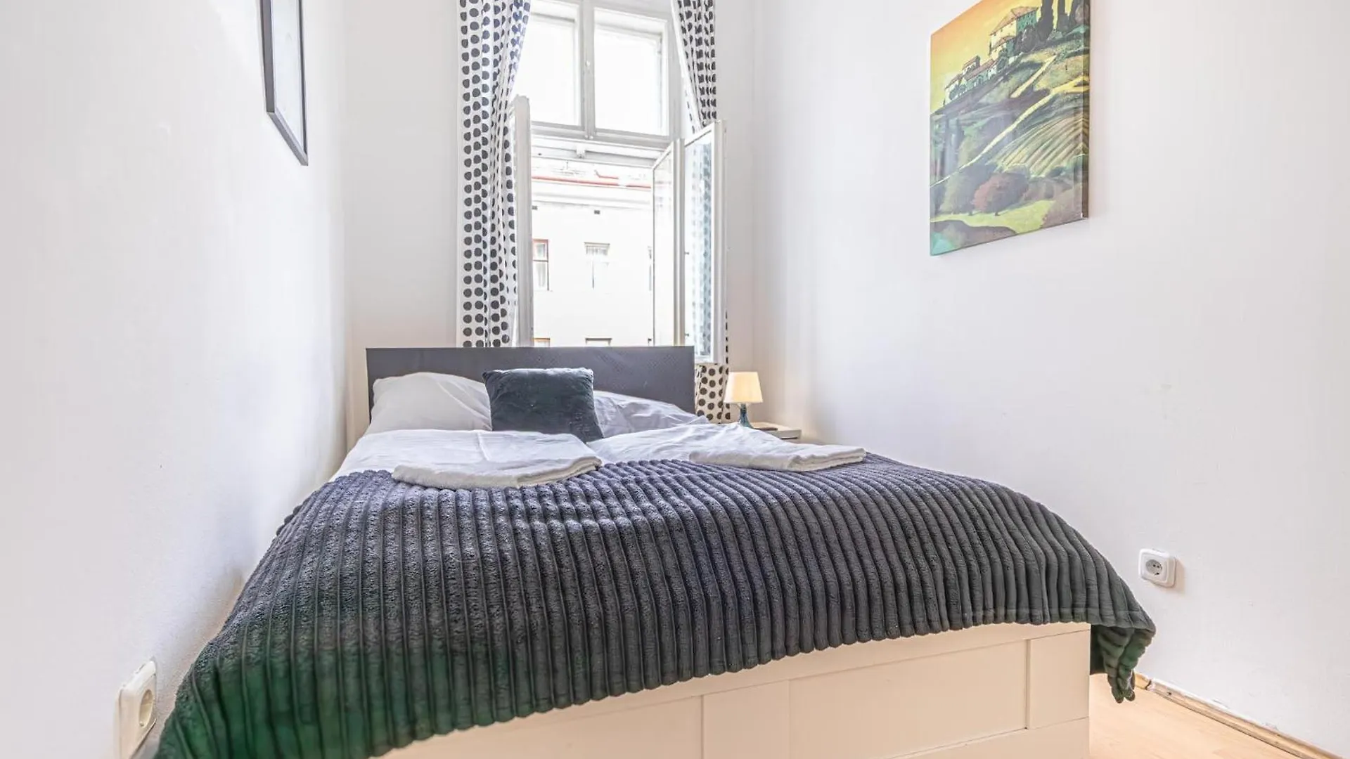 Apartment Sweet 3Br Shared Apt Near Wiener Stadthalle & Central