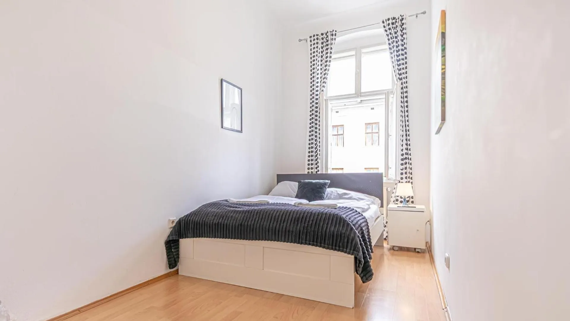 Sweet 3Br Shared Apt Near Wiener Stadthalle & Central 0*, Vienna Austria